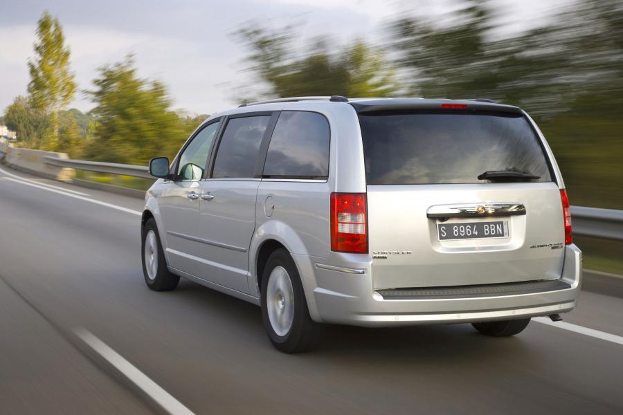  Chrysler Grand Voyager 2008 года  (фото 40 из 108)